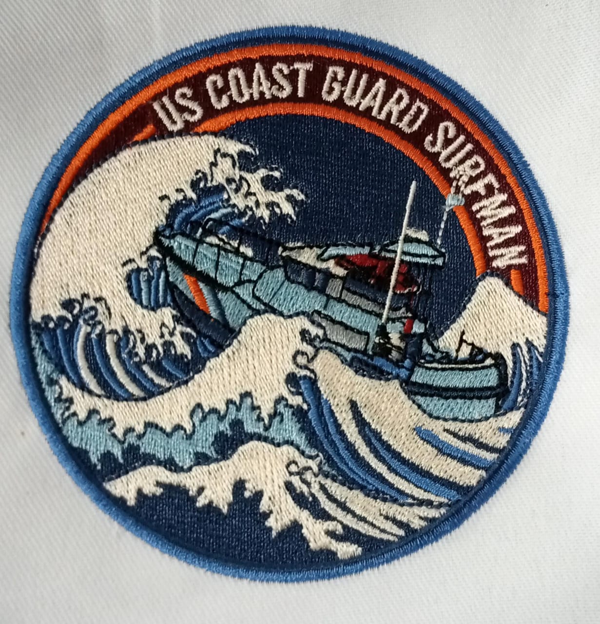 Embroidery patch that is perfect for getting carried away with all the colors and tinting combinations.